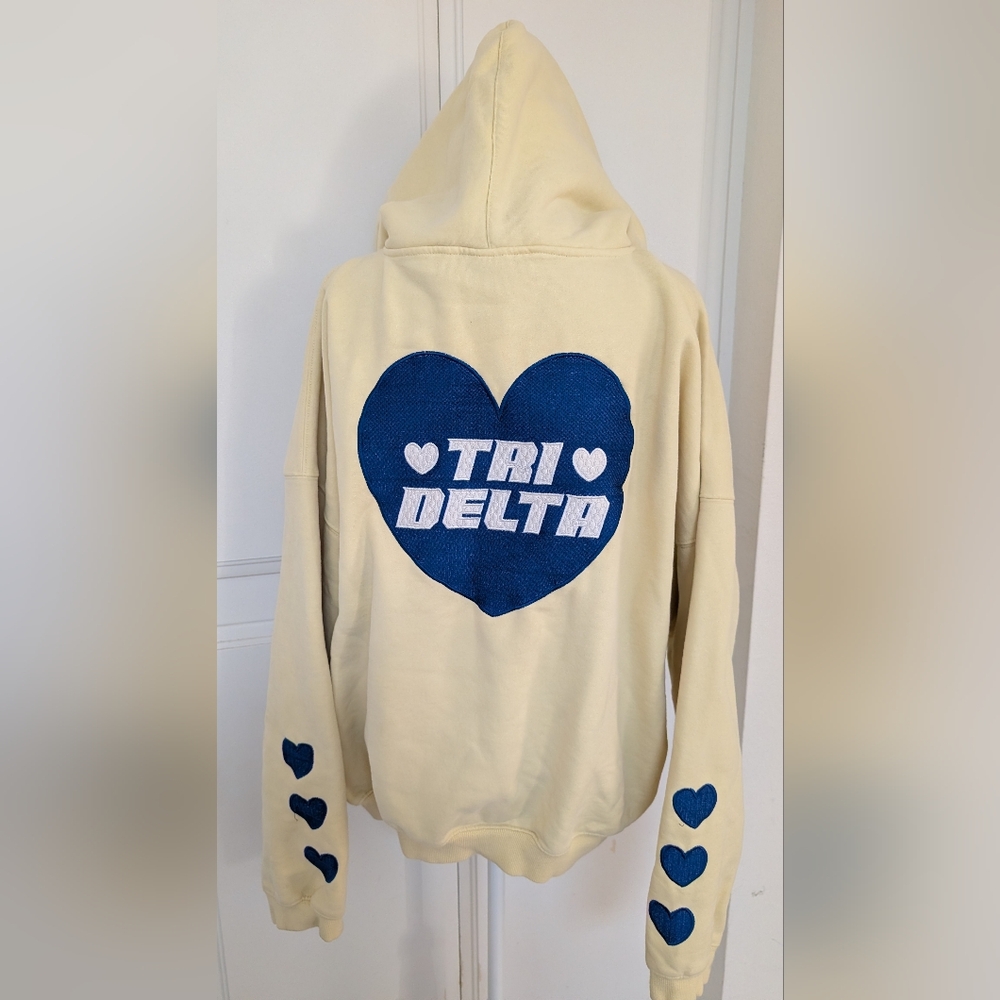 Tri Delta Sorority Hoodie Large Mitch Flipo Butter Yellow Blue Heart